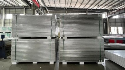 同样是洁净隔墙，为什么食品厂都选玻镁岩棉板？