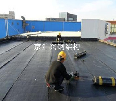 钢结构厂房温度伸缩缝设置与防锈处理