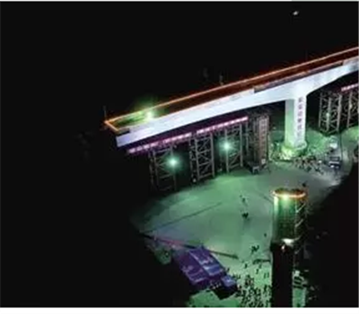 【钢结构·桥梁】先建后转！国内首座万吨级曲线T形高铁桥成功转体