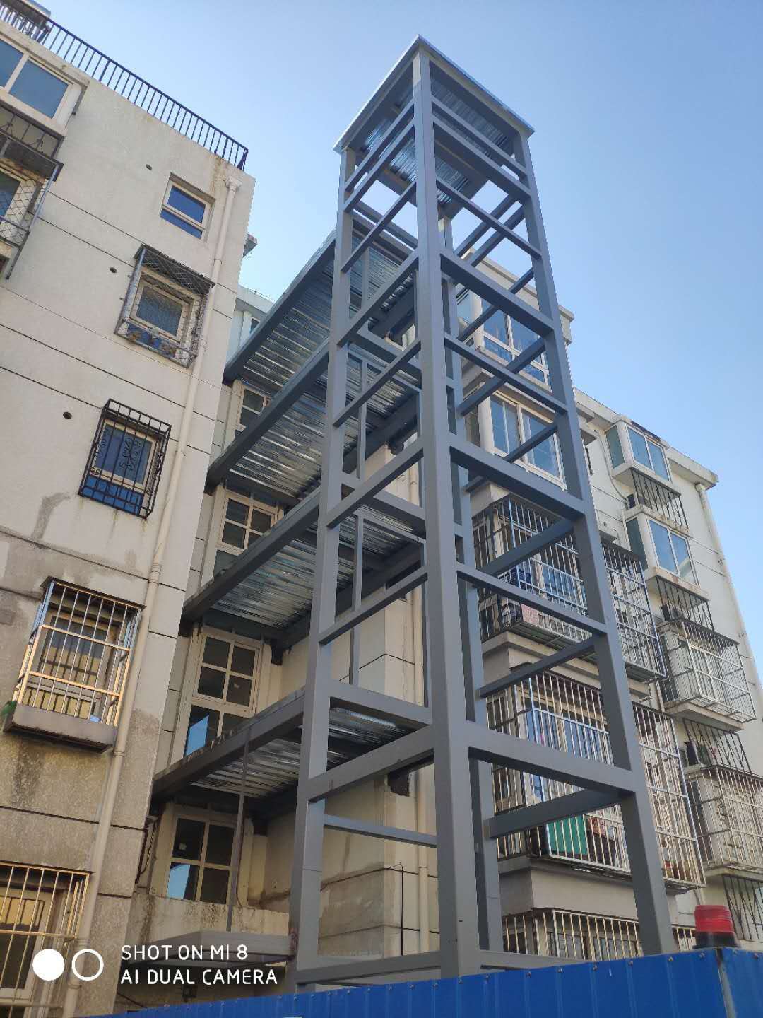 钢结构电梯井道如何施工